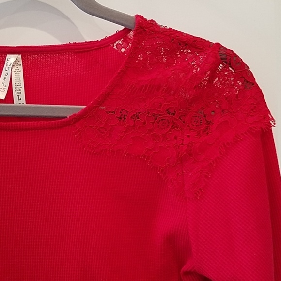 Col Story Tops - ⭕Col Story Red Lace Shoulders Long Sleeve Top